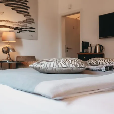 Otel Boutique Monika 3*